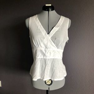 Sleeveless blouse